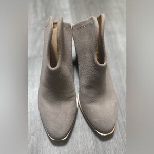 Chinese Laundry Kelso Gray Suede Mule Booties New Size 6